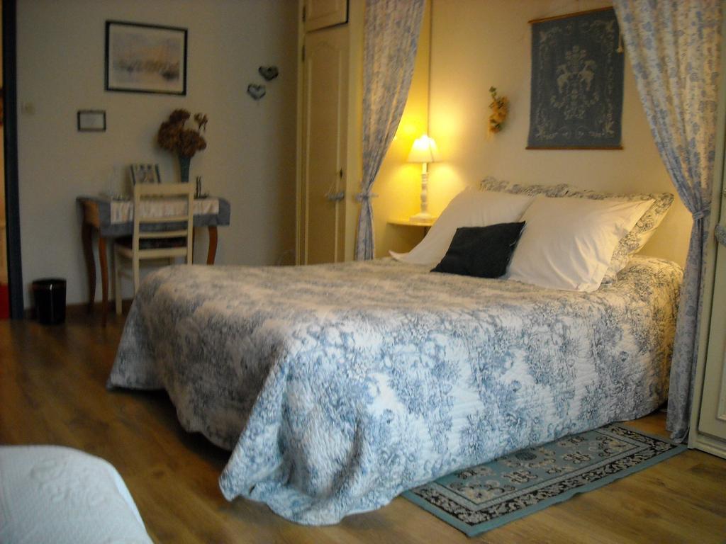 Le Moulin De Fillievres Bed and Breakfast Buitenkant foto